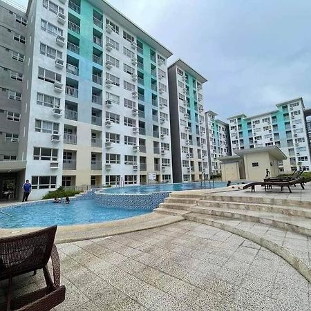 Davao City Condo Living Made Easy Lifestyle Esterno foto